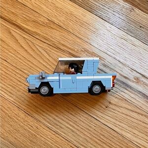 Harry Potter Lego blue car- assembled